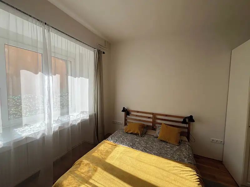 Pronájem bytu 1+kk, 28 m², Praha 4, Praha